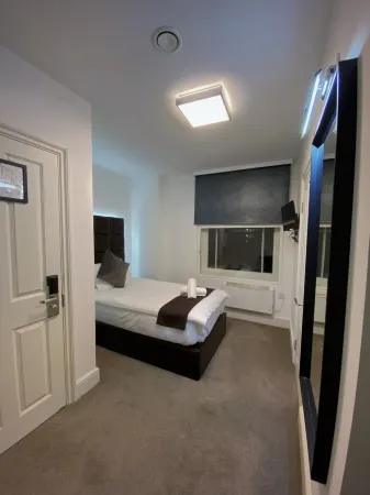 The Charles Hotel Отели рядом с достопримечательностью «Хисторик Докьярд Чатем»