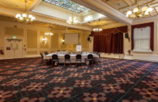 스카리스브릭 호텔