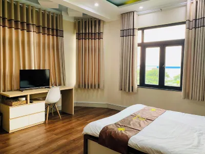 Trieu Nguyen Hotel Các khách sạn gần Ngã Tư Chợ Tân Phước Khánh