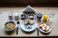 Hostel Inn Bariloche - breakfast