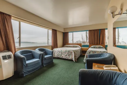 English Bay Hotel