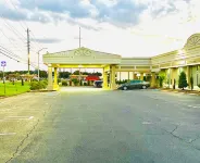 Quality Inn & Suites McDonough South I-75 Hotels in McDonough