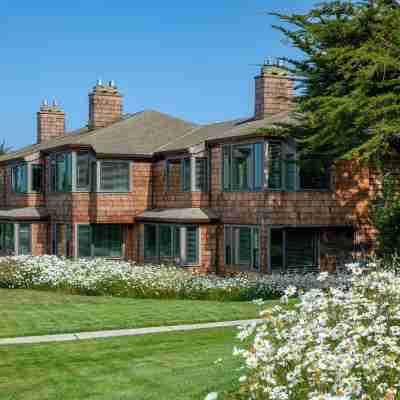 The Inn at the Tides Hotel Exterior