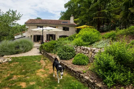 Moulin d'Entre les Roches Отели в г. Бренак