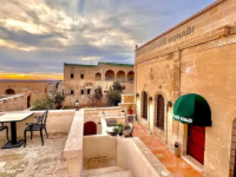 Seyri Asur Konağı Midyat otelleri