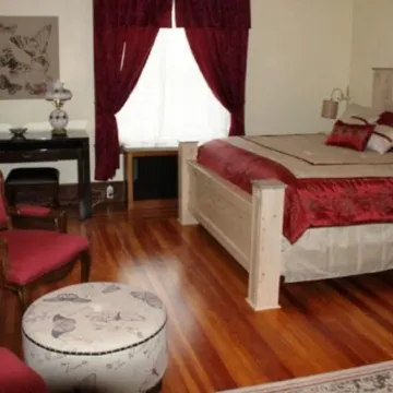 Walton Manor Inn Bed & Breakfast