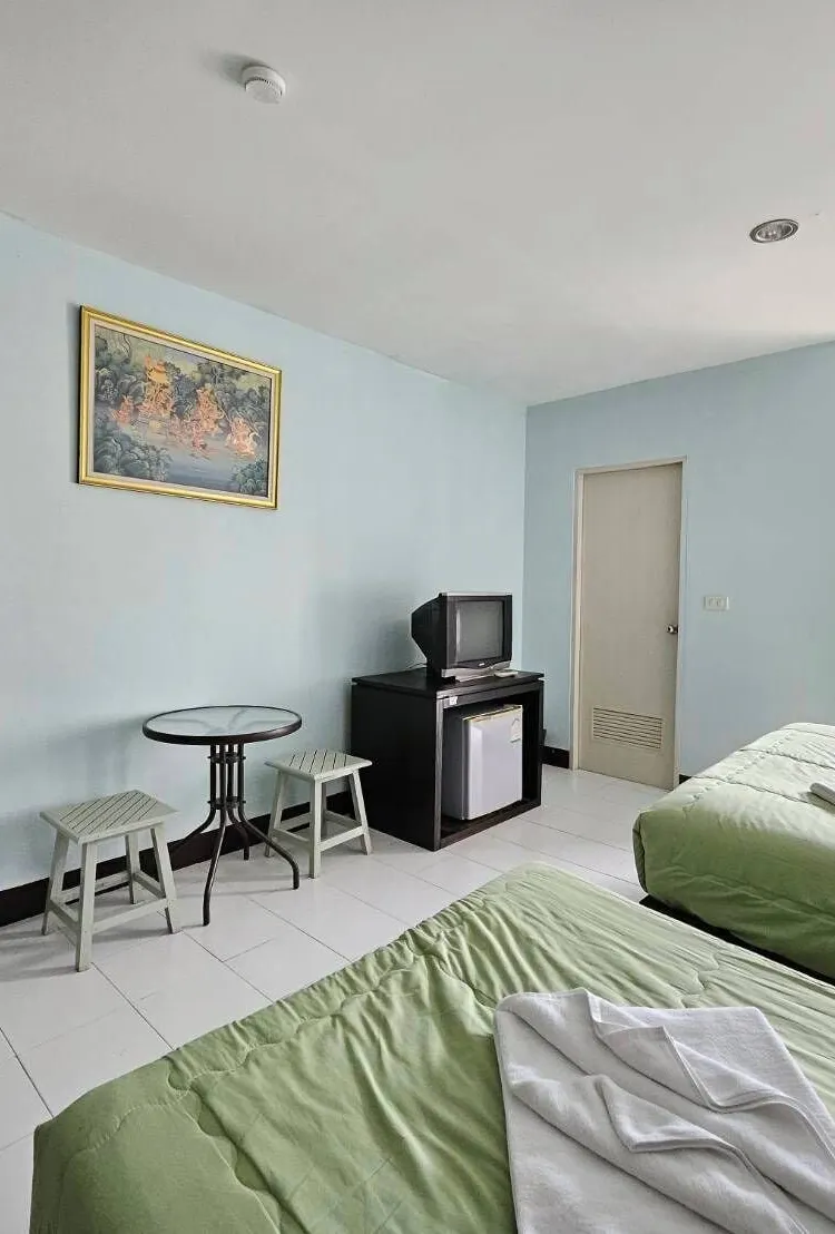 ห้องดีลักซ์สำหรับสามท่าน