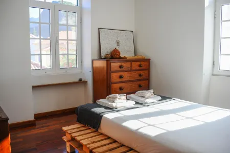 Jaca Hostel Porto da Cruz Отели в г. Machico