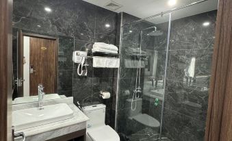 LUXURY PHOENIX HOTEL 2