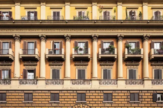 The Roman Empire Guesthouse Hotels in Monti
