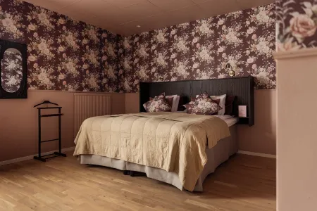 Gibsons Hotell Отели в г. Партиле