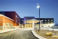 Holiday Inn Express & Suites Galesburg Hotels in Galesburg