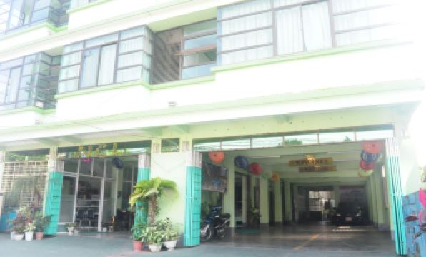 Nay Chi Linn Hotel