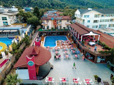 ALERIA BELPORT BEACH HOTEL