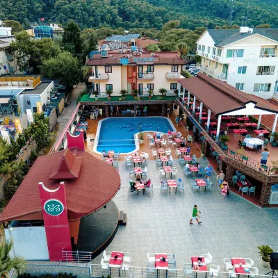 阿萊里亞貝爾波特海灘飯店 - 全包 貝爾迪比海灘公園（Beldibi Beach Park）附近的飯店