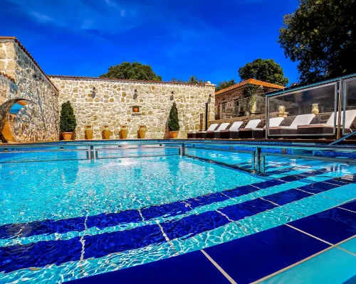 Heritage Hotel & Estate Raznjevica Dvori AD 1307 Hotels in Polača
