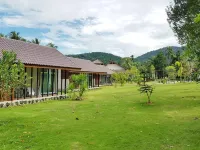 Evergreen Koh Chang Resort Hotel dekat Ban Kwan Chang Elephant Camp