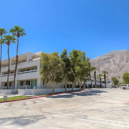 Motel 6 Palm Springs, CA - Downtown