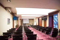 City Park Hotel (Сити Парк отельбывш. Центр отель)