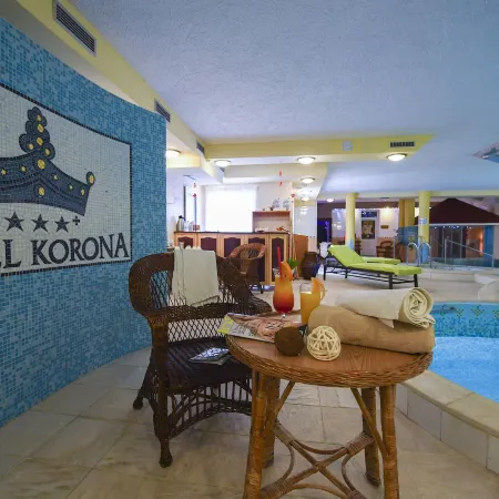 Hotel Korona Wellness, Rendezvény és Borszálloda