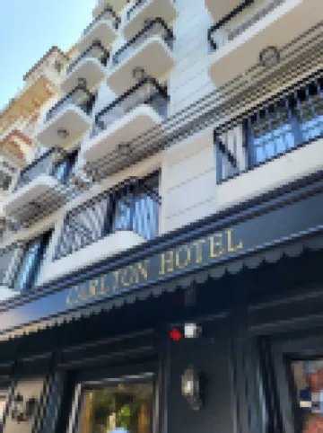 Carlton Hotel