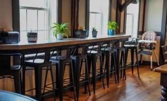Old Mill Inn