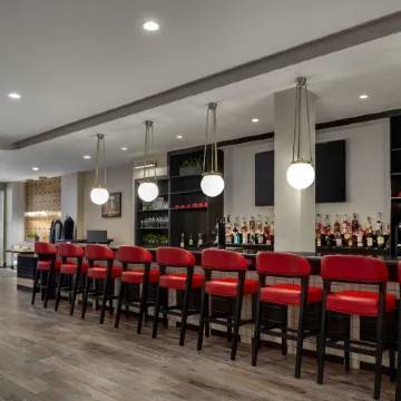 The Rubenstein Hotel Отели рядом с достопримечательностью «Кафе Du Monde»