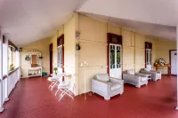 The Village B&B فنادق في Robina