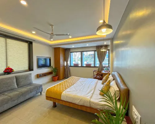 Hotel Parklane Hotels near Dadar