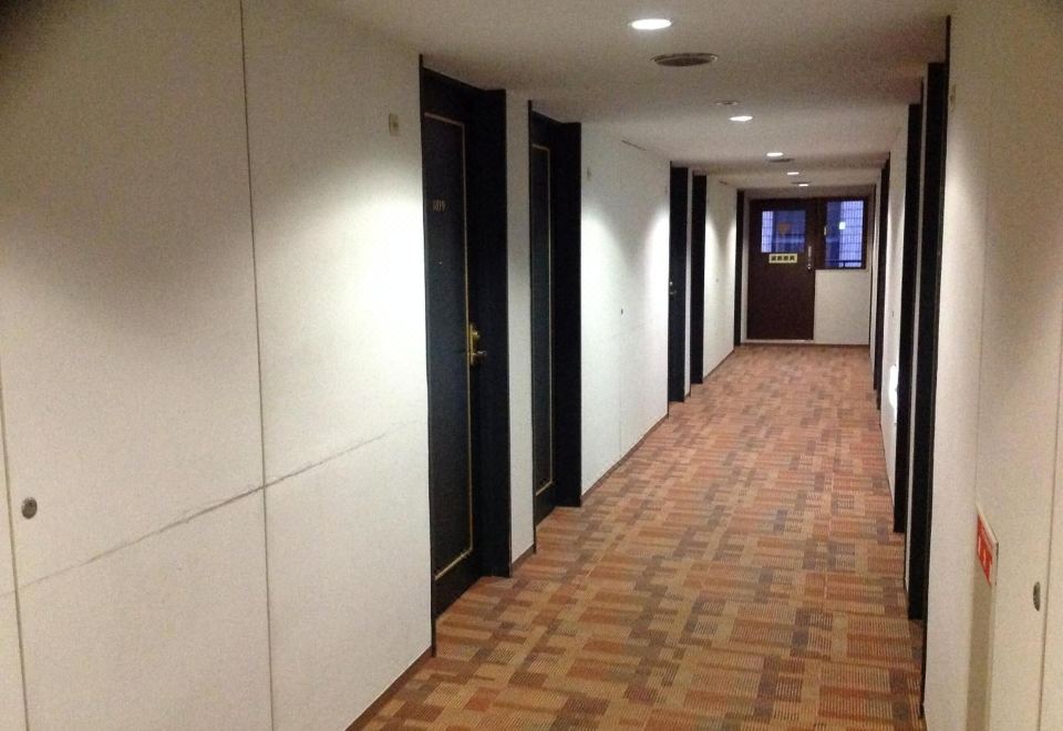 Smile Hotel Nihonbashi Mitsukoshimae Over view