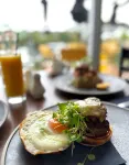Tides Hotel - breakfast