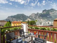 Hotel Santoni Freelosophy Hotels in Turbel