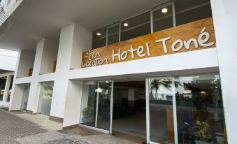 Hotel Toné by on Vacation