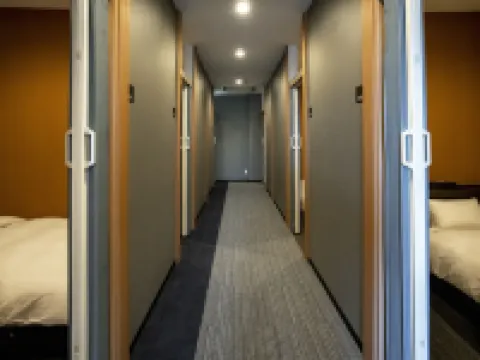 R9 Hostel 栃木駅前 - 男性専用 栃木のホテル