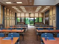 بوكينج هوتل آند سبا Hotels near برونافيتسا