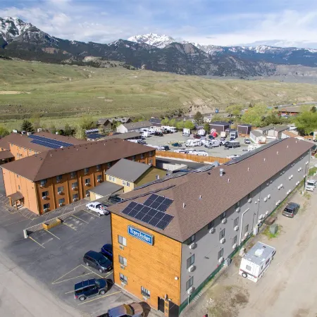 Travelodge by Wyndham Gardiner Yellowstone Park North