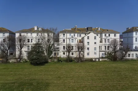 Arlo Apartments Отели в г. Восток Дин энд Фристон