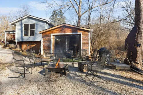 Private setting between flowing creeks, minutes from Cincinnati attractions.