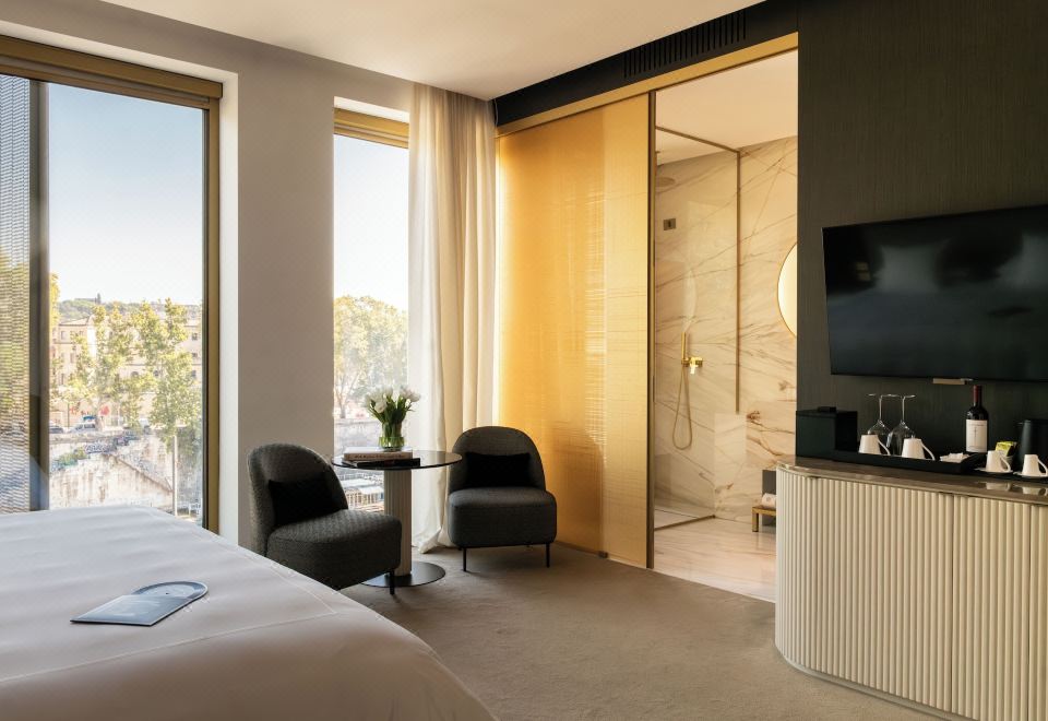 3. 더 퍼스트 무시..