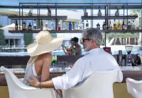 Thalassa Beach Resort - bar