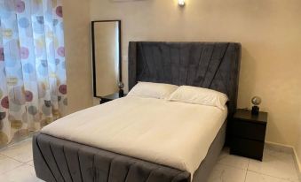 After 5 Apartment 1- 3 Spacious en-Suite Bedrooms