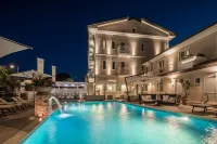 Hotel Luna - Pools