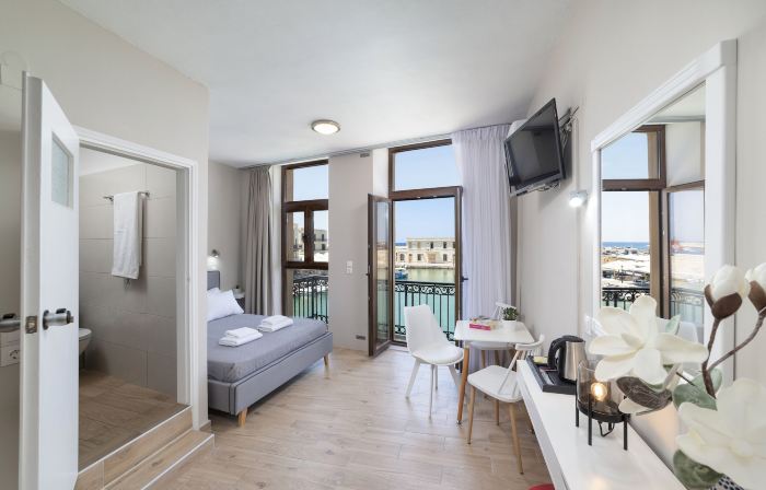 Faros Rooms & Suites