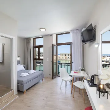 Faros Rooms & Suites