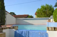 Logis Hotel le Nouvel - Pools