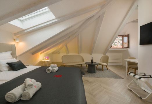 팔라초 데 보나 건물 이미지