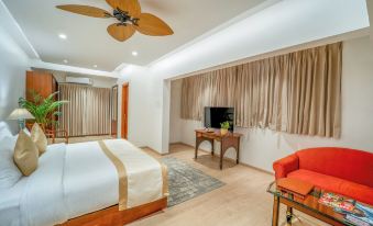 Madras Chronicle Bay Resort & Spa