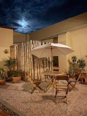 HOP MAR Surfea las Mejores Olas de Puemape Hotels in 