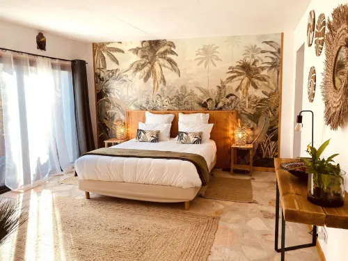 Le Mas de San Lou Hotels in Département Var