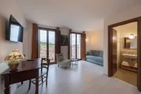 Albergo Diffuso Borgo La Terra Hotels in Castelvetere in Val Fortore